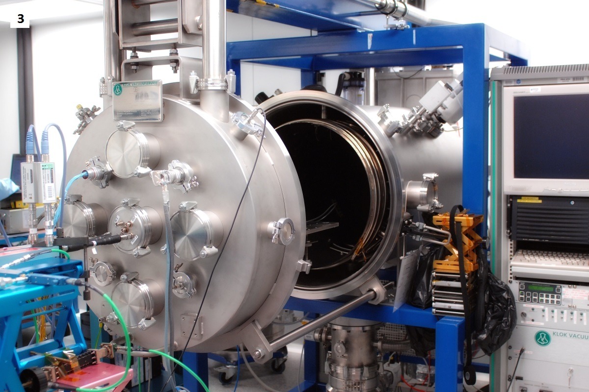 Vacuum chambers high Power Radiofrequency