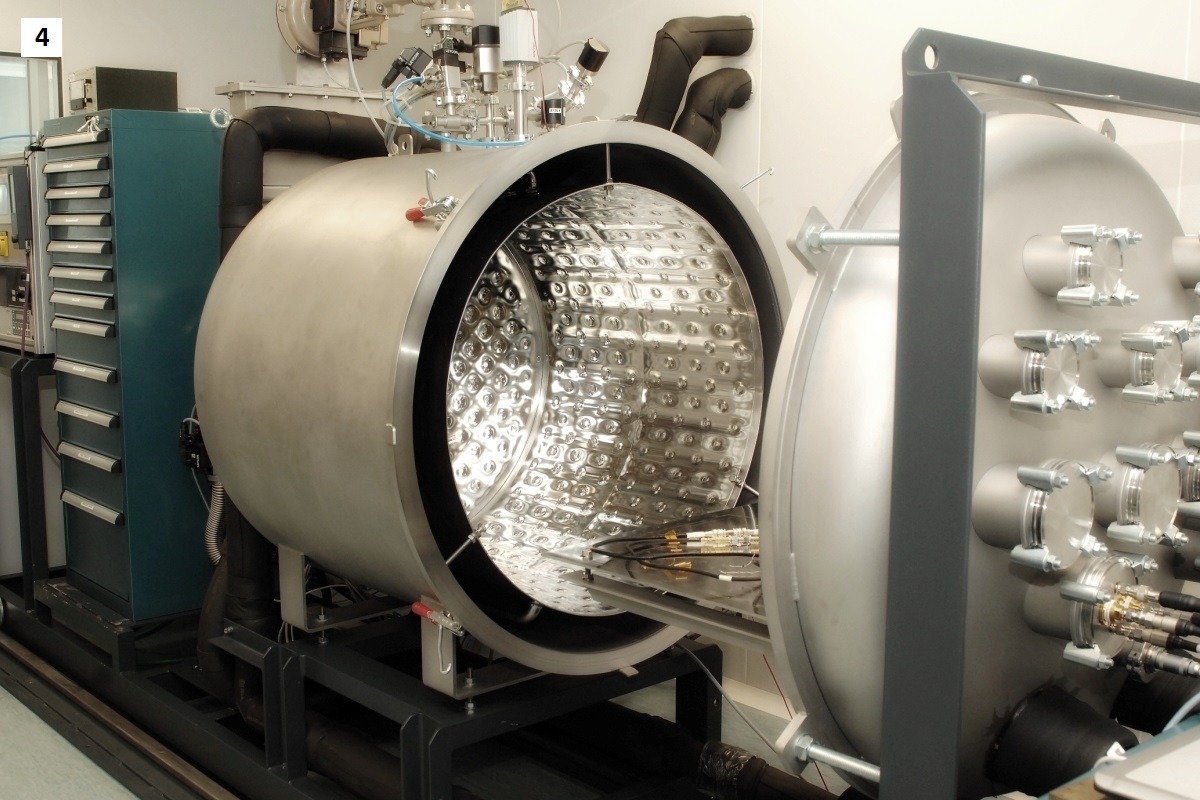Vacuum chambers